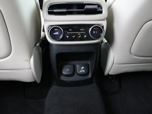 Used 2022 Genesis GV80 3.5T w/ Advanced Package 06 image 38