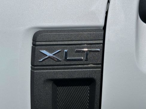 New 2025 Ford Maverick XLT w/ XLT Luxury Package image 6