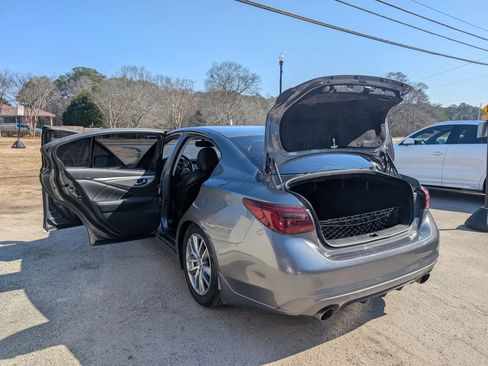 Used 2019 INFINITI Q50 Luxe w/ Essential Package (3.0T Luxe) RWD image 12