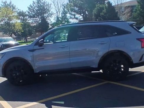 Certified 2023 Kia Sorento SX AWD/4WD image 8
