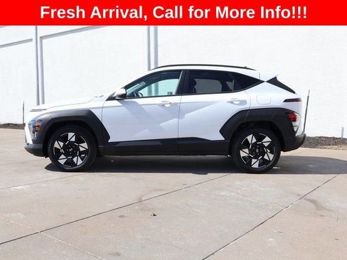 Used 2025 Hyundai Kona SEL image 5