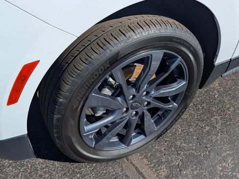 Used 2024 Chevrolet Equinox RS image 16