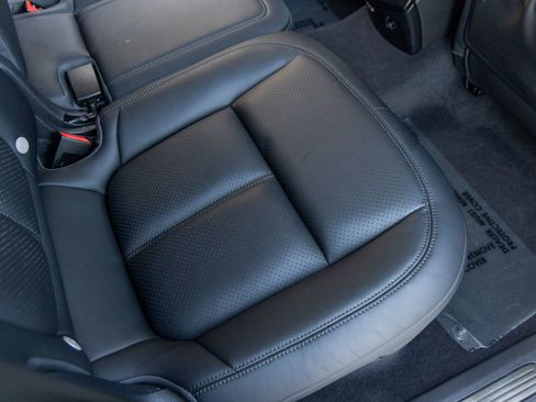 Used 2016 Porsche Cayenne image 50