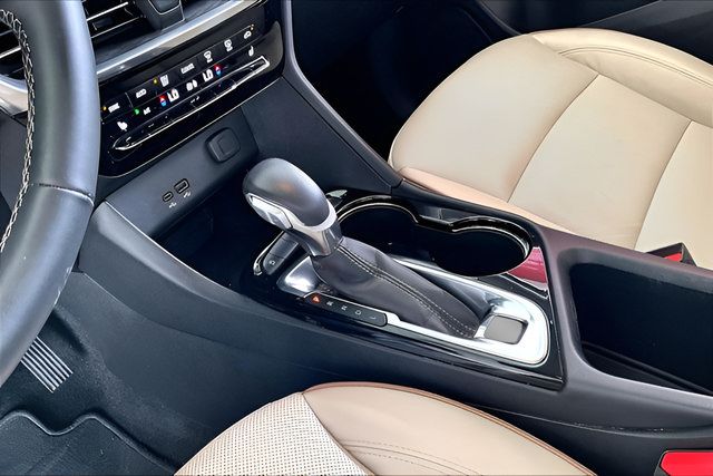 Used 2024 Buick Encore GX Avenir FWD image 15