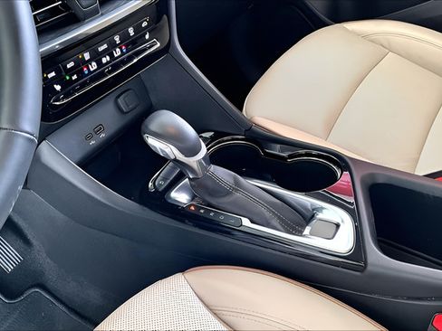 Used 2024 Buick Encore GX Avenir FWD image 15