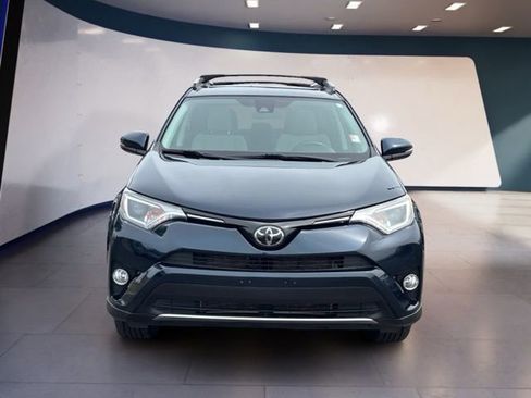 Used 2018 Toyota RAV4 XLE AWD/4WD image 8