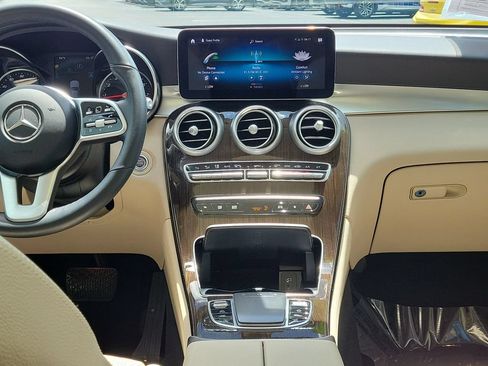 Used 2021 Mercedes-Benz GLC 300 image 16