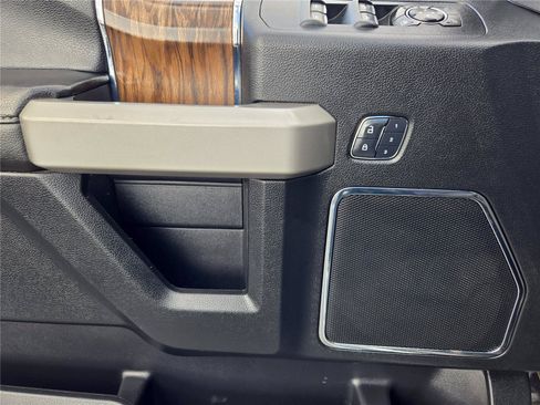 Used 2018 Ford F150 Lariat AWD/4WD image 21