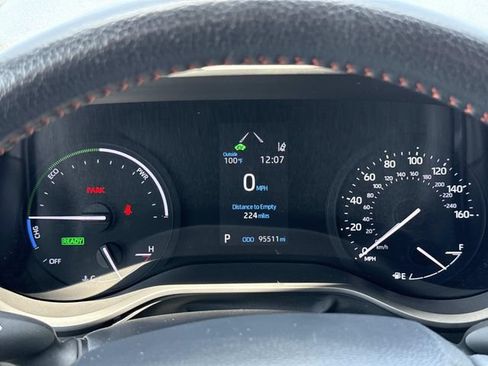 Used 2021 Toyota Sienna XSE w/ XSE Plus Package FWD image 28
