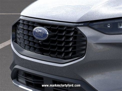 New 2025 Ford Escape SE w/ PHEV Premium Package image 17