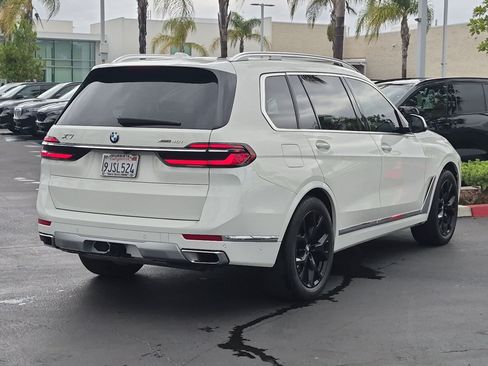 Used 2024 BMW X7 xDrive40i w/ Premium Package AWD/4WD image 10