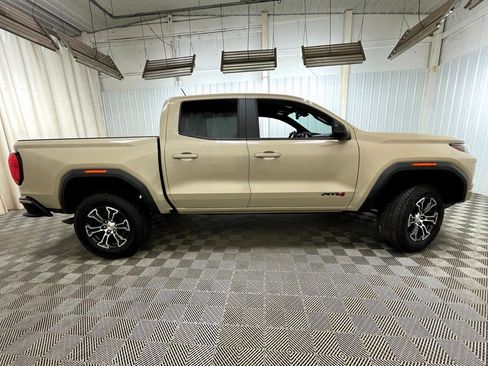 Certified 2024 GMC Canyon AT4 w/ Technology Package AWD/4WD image 21