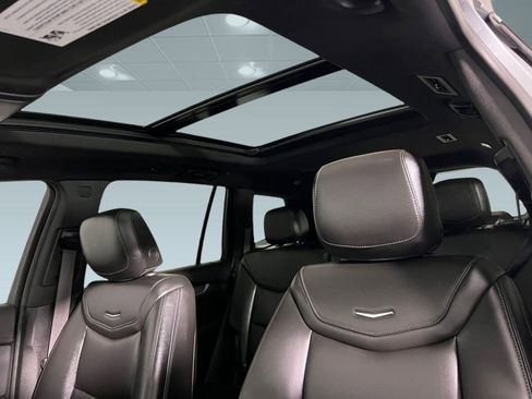 Used 2023 Cadillac XT6 Luxury image 15