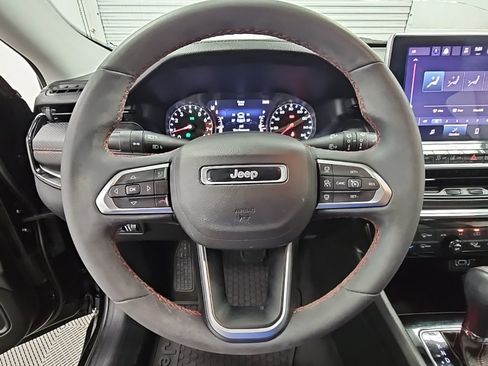 Used 2022 Jeep Compass Trailhawk image 25