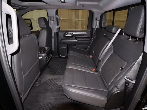 Used 2025 Chevrolet Silverado 2500 LTZ w/ LTZ Premium Package image 16