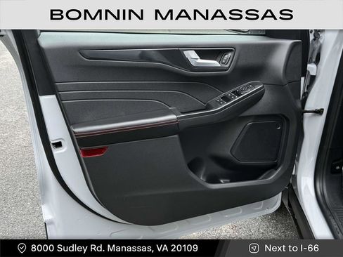 Used 2025 Ford Escape ST-Line image 21