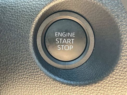 Used 2025 Toyota Corolla Cross XLE w/ Convenience Package FWD image 35