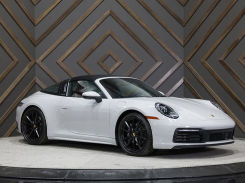 Used 2021 Porsche 911 Targa 4 image 1