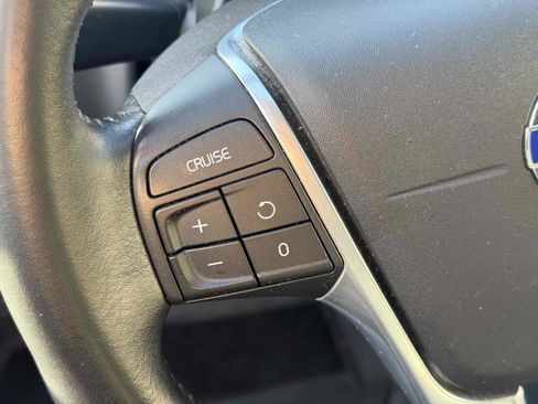 Used 2016 Volvo XC60 T6 image 19