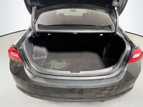 Used 2016 Chevrolet Malibu LT image 34