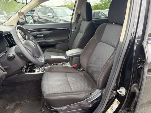 Used 2020 Mitsubishi Outlander ES AWD/4WD image 12