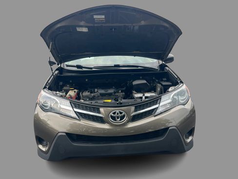 Used 2013 Toyota RAV4 LE AWD/4WD image 13