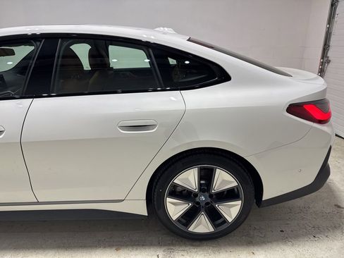 Used 2023 BMW i4 eDrive35 w/ Premium Package image 6