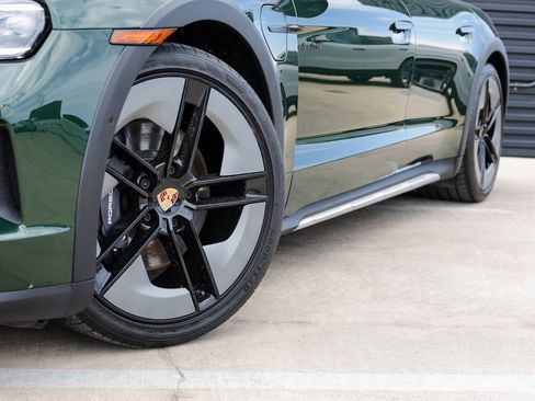 New 2025 Porsche Taycan 4 Cross Turismo image 12