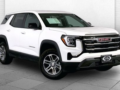 Used 2025 GMC Terrain Elevation