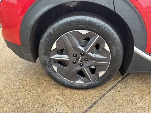 New 2025 Kia EV6 Light image 9