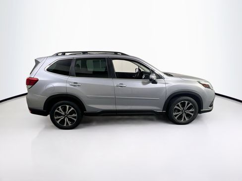 Used 2023 Subaru Forester Limited AWD/4WD image 4
