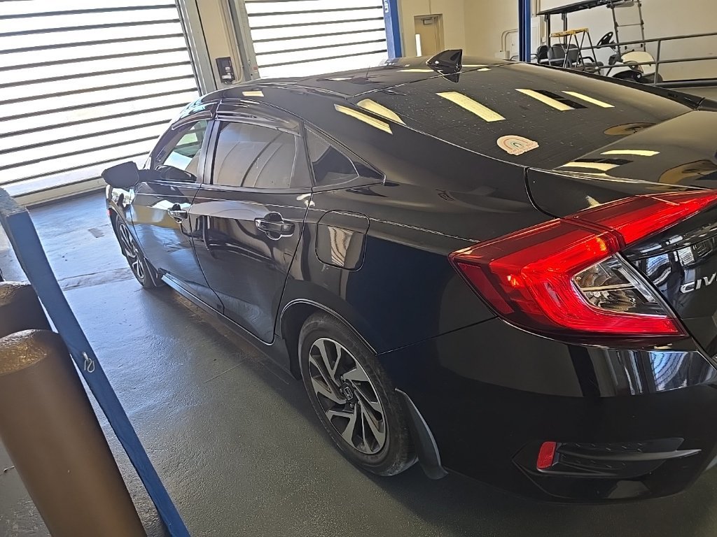 Used 2017 Honda Civic EX image 4
