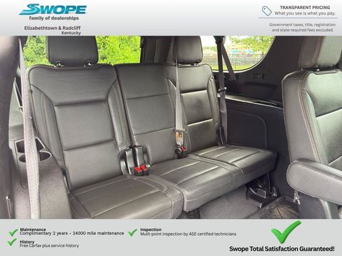 Used 2023 Chevrolet Suburban High Country AWD/4WD image 13
