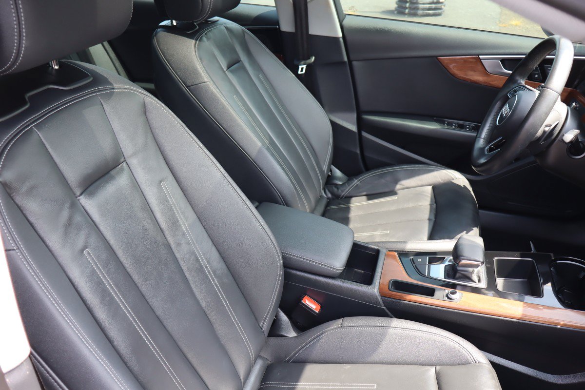 Used 2023 Audi A4 2.0T Premium w/ Convenience Package AWD/4WD image 20