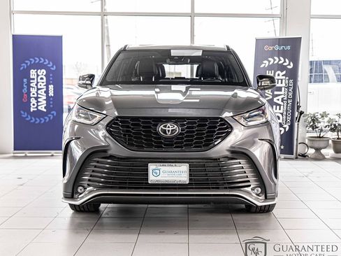 Used 2021 Toyota Highlander XSE image 2