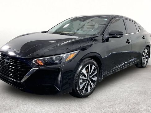 Certified 2025 Nissan Sentra SV w/ SV Premium Package FWD image 13