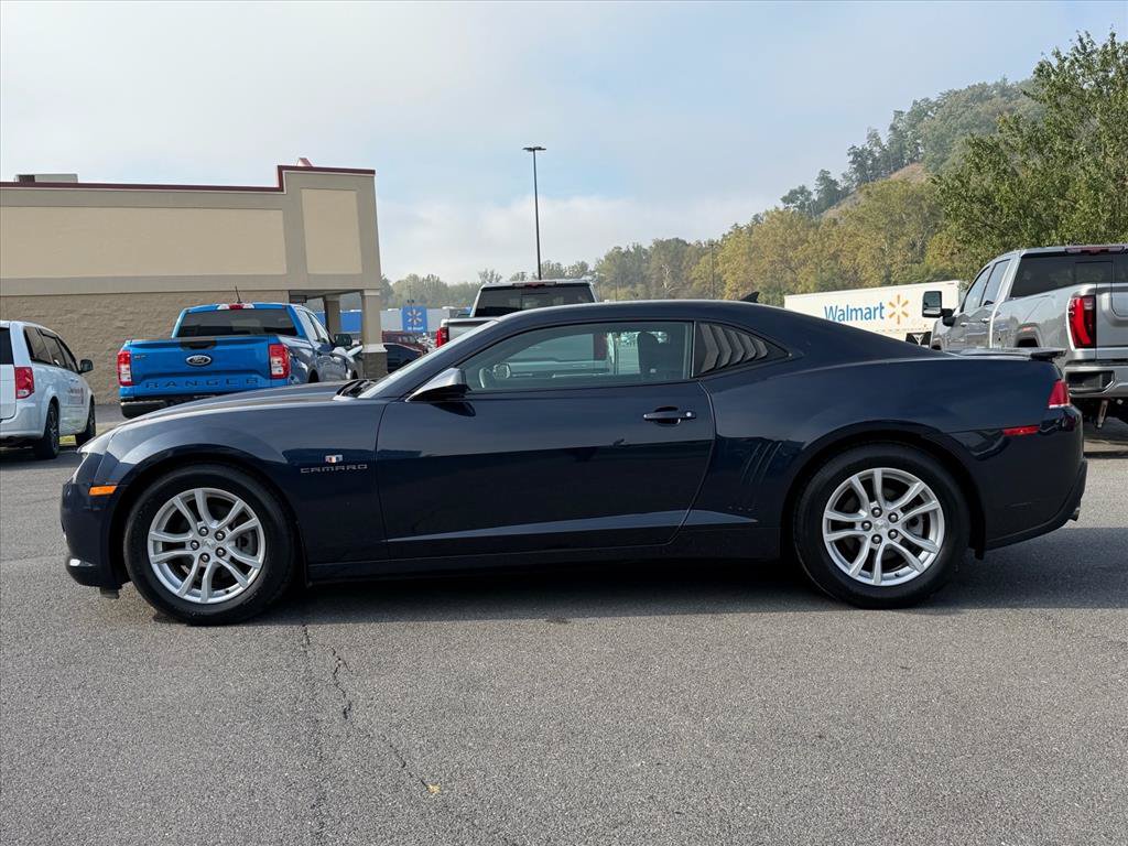 Certified 2015 Chevrolet Camaro LT RWD image 2