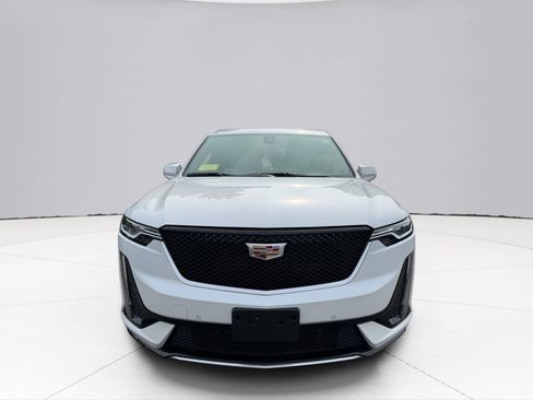 Used 2024 Cadillac XT6 Sport w/ LPO, Floor Liner Package AWD/4WD image 20