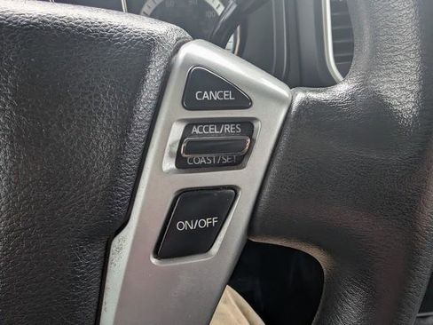 Used 2017 Nissan Titan S image 11