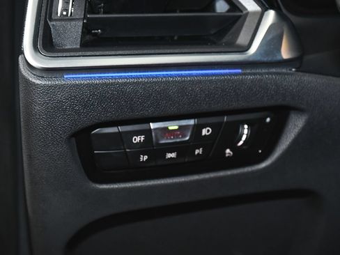 Used 2023 BMW M440i Coupe w/ Premium Package RWD image 17