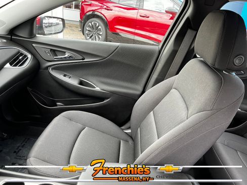 Used 2024 Chevrolet Malibu RS FWD image 18
