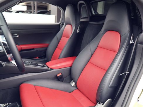 Certified 2022 Porsche 718 Boxster RWD image 5