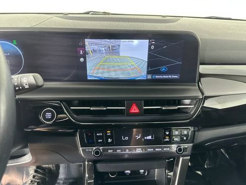 Used 2025 Kia Seltos X-Line AWD/4WD image 9