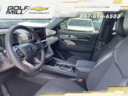 Used 2025 Ford Explorer ST AWD/4WD image 13