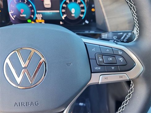 New 2026 Volkswagen Atlas SE image 13