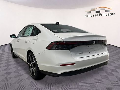 Used 2026 Honda Accord SE image 5