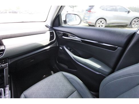 Used 2024 Kia Seltos SX AWD/4WD image 11