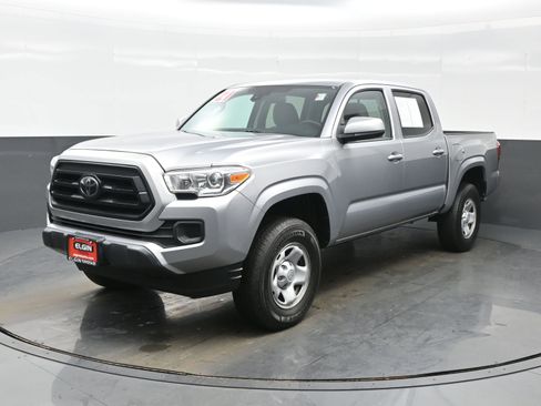 Used 2021 Toyota Tacoma SR image 2