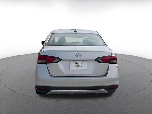 Used 2025 Nissan Versa SV image 12