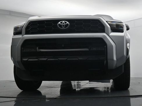 Used 2025 Toyota 4Runner TRD Sport Premium AWD/4WD image 19